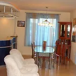Primorskii Park Apartamento *
