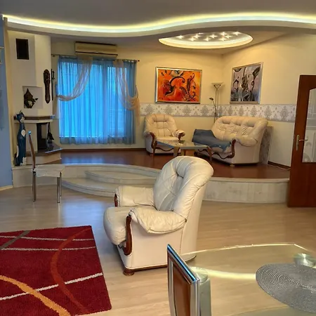 Primorskii Park Apartment *