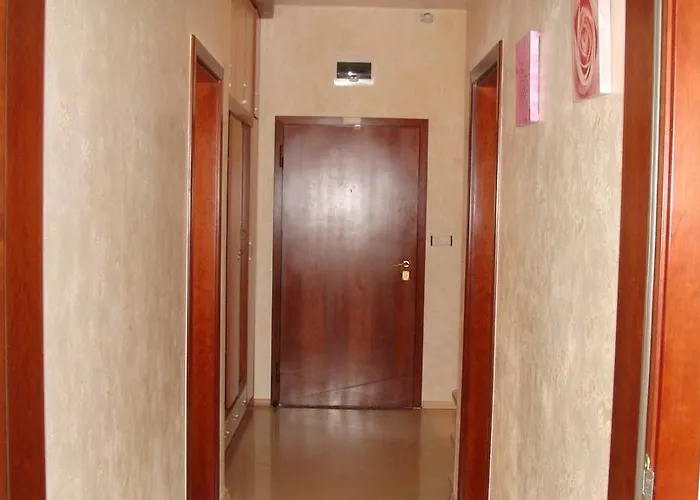 Primorskii Park Apartment *